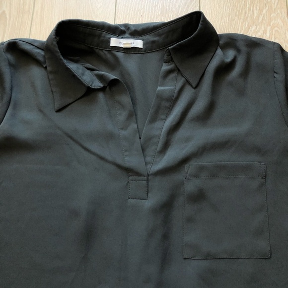 Anthropologie Pleione Collared Classic Blouse in Dark Green Size S Pleated - Picture 2 of 9